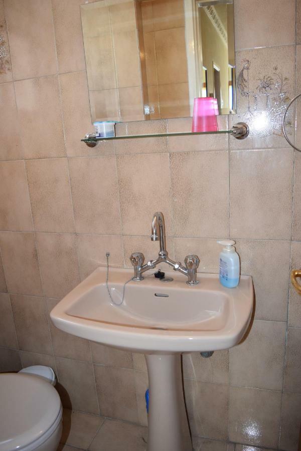 Mediterranean Breeze Apartment Limassol Exterior photo